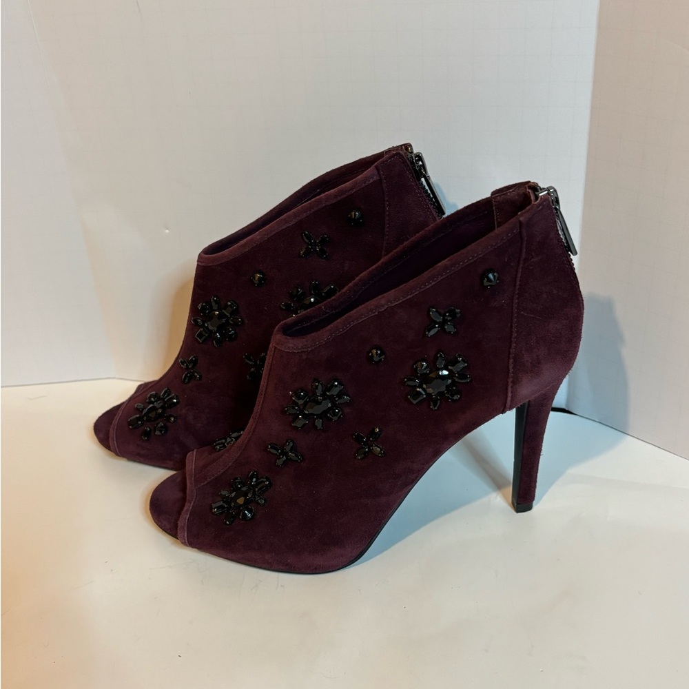 MICHAEL Michael Kors Burgundy Heels with Black Accents